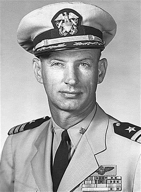 Portrait of US Navy Captain Diz Laird in uniform.