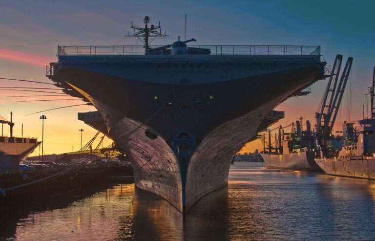 This image shows the USS Hornet (CV-8), a World War II aircraft carrier. It is a museum ship docked in Alameda, California